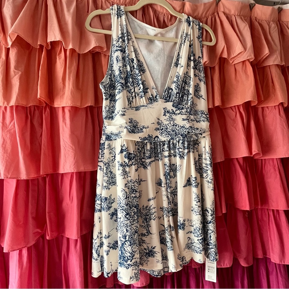 Cupshe Blue and Cream Dress